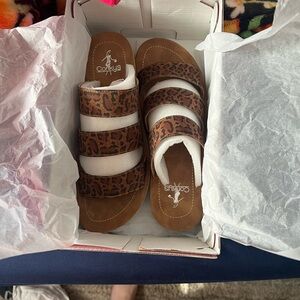 Corkys Dafne leopard sandles